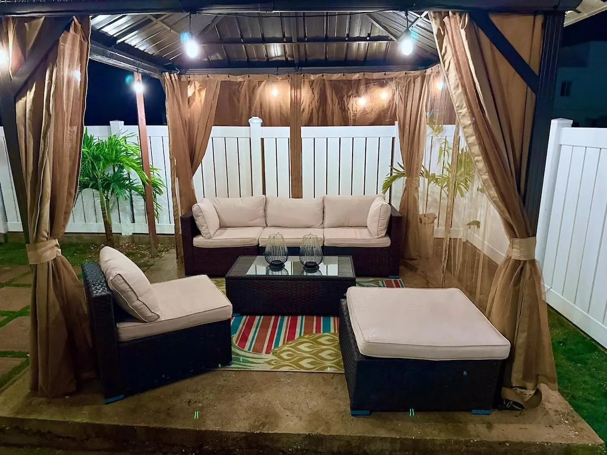 Casa vacanze Experience Luxury & Serenity-Your Perfect Getaway Ocho Rios