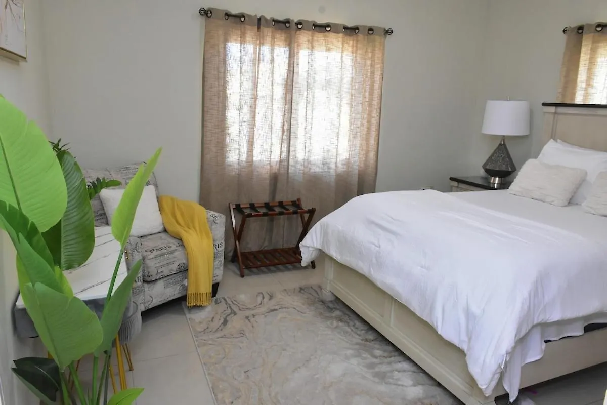 Experience Luxury & Serenity-Your Perfect Getaway Ocho Rios 0*,