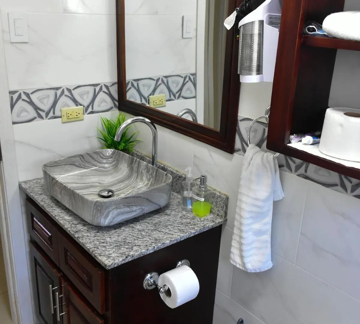 Casa vacanze Experience Luxury & Serenity-Your Perfect Getaway Ocho Rios