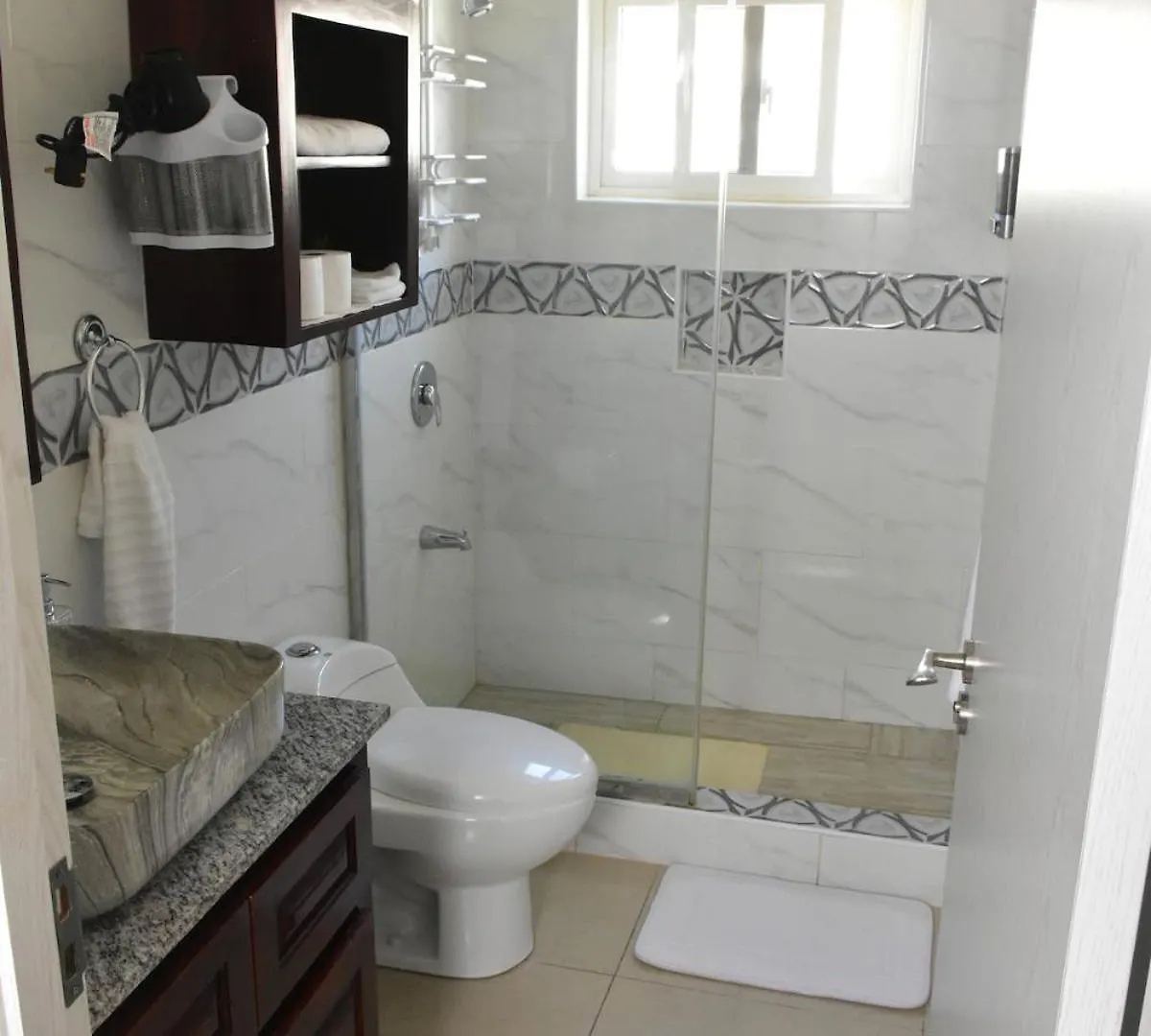 Casa vacanze Experience Luxury & Serenity-Your Perfect Getaway Ocho Rios Giamaica